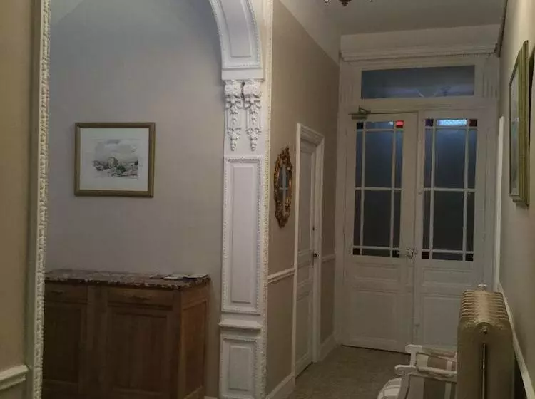 تختخواب و صبحانه Carcassonne Bastide