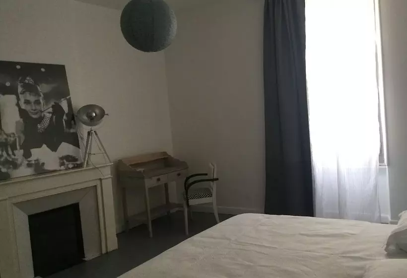 تختخواب و صبحانه Carcassonne Bastide