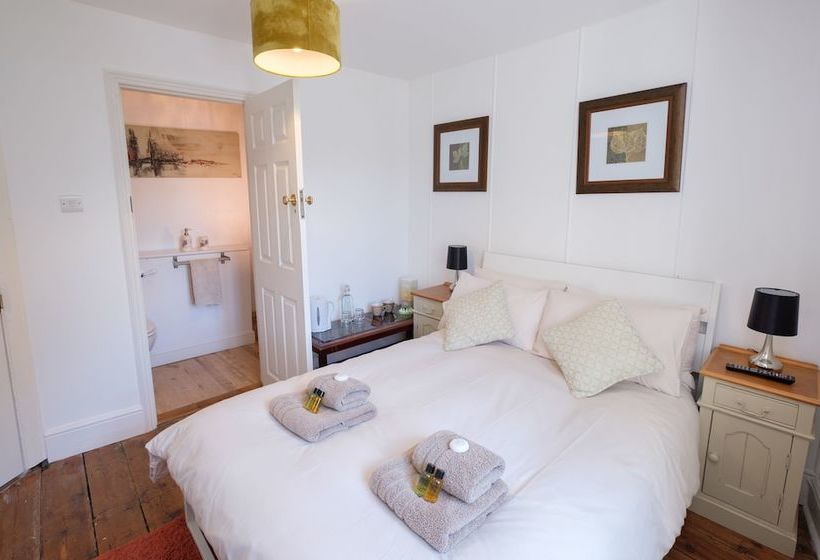 ベッドアンドブレックファースト Jack S Mill