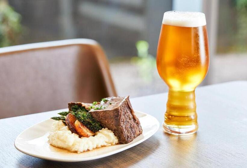 Ac Hotel Phoenix Biltmore