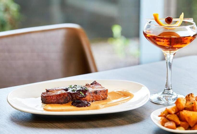 Ac Hotel Phoenix Biltmore