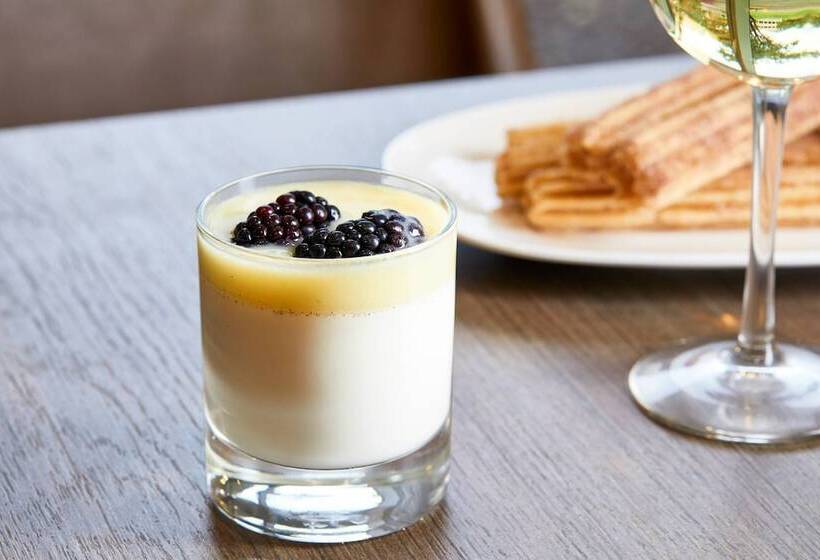 Ac Hotel Phoenix Biltmore