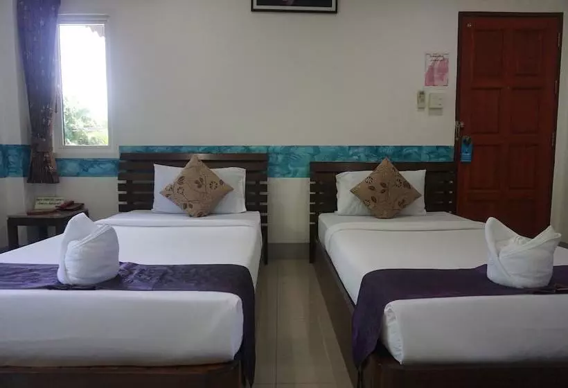 هتل Ban Pak Chaytung Trang