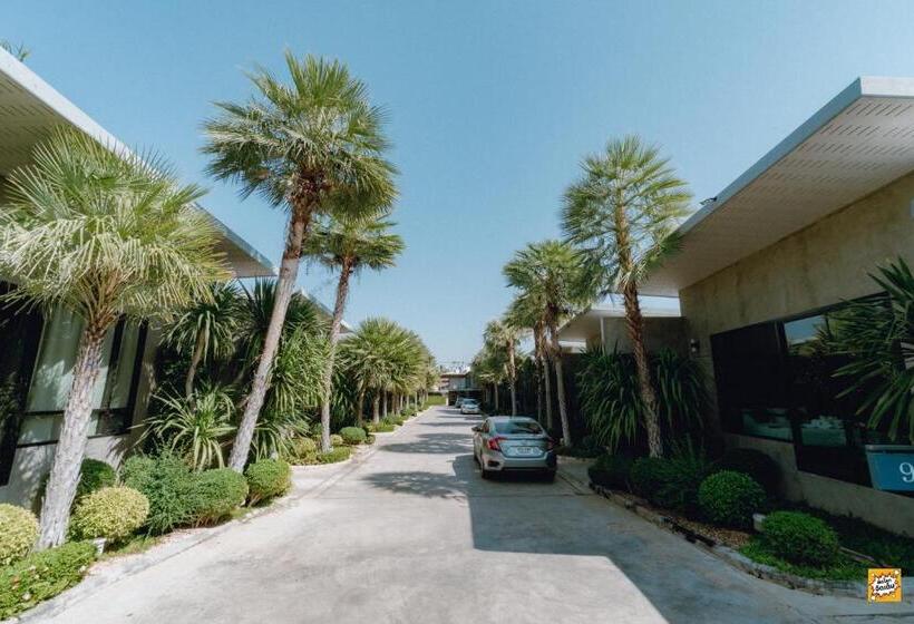 בית מלון כפרי Blue River Resort