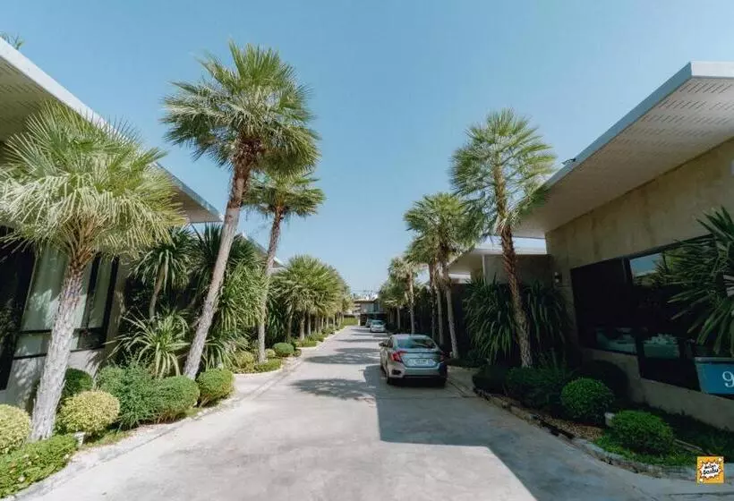 هتل Blue River Resort