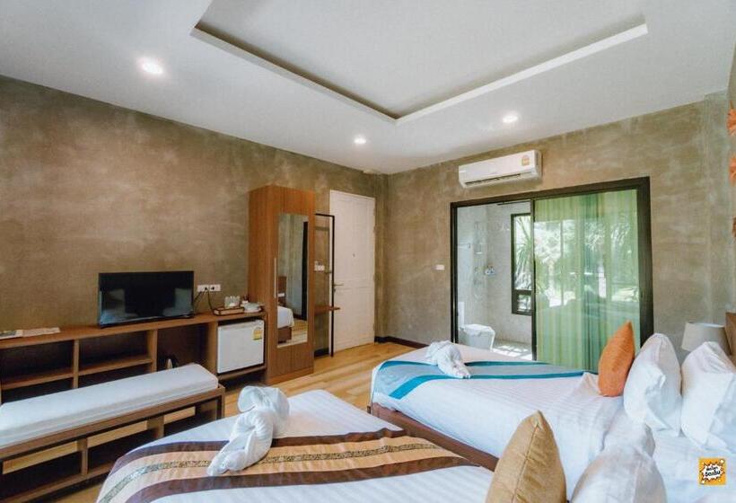 בית מלון כפרי Blue River Resort