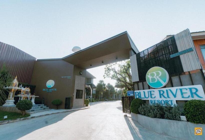 בית מלון כפרי Blue River Resort