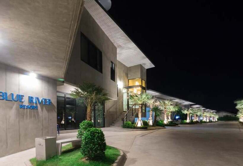 בית מלון כפרי Blue River Resort