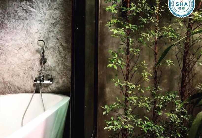 בית מלון כפרי Blue River Resort