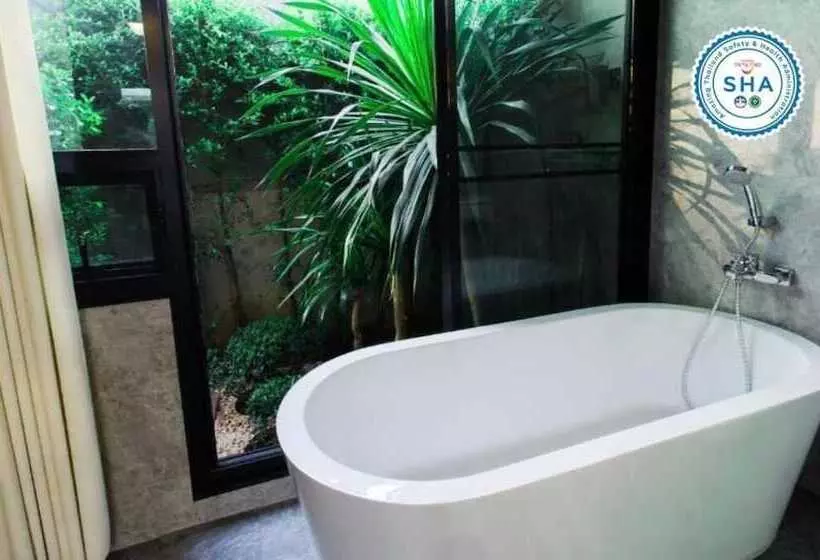 هتل Blue River Resort