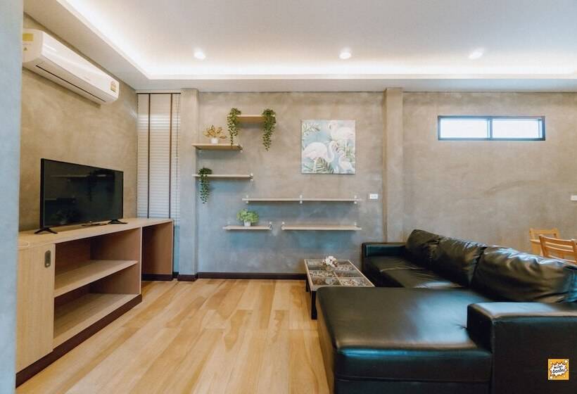 בית מלון כפרי Blue River Resort