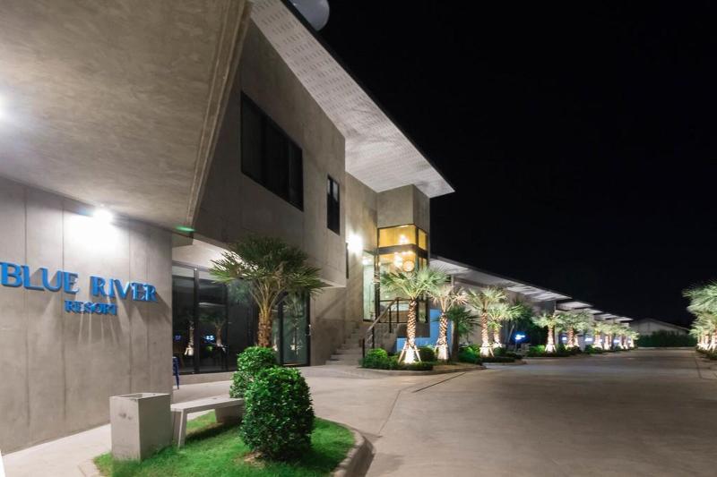 בית מלון כפרי Blue River Resort