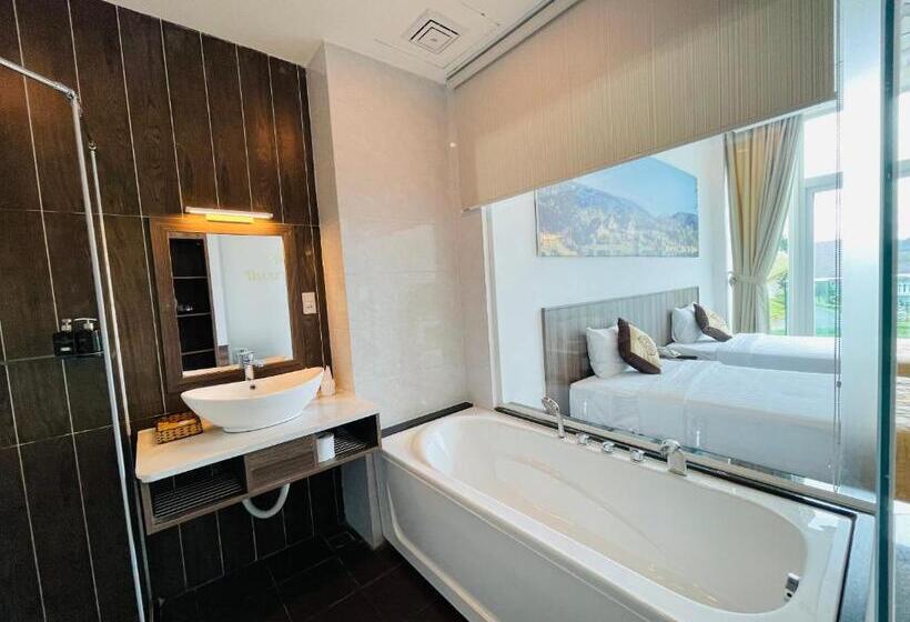 هتل Dalat Wonder Resort