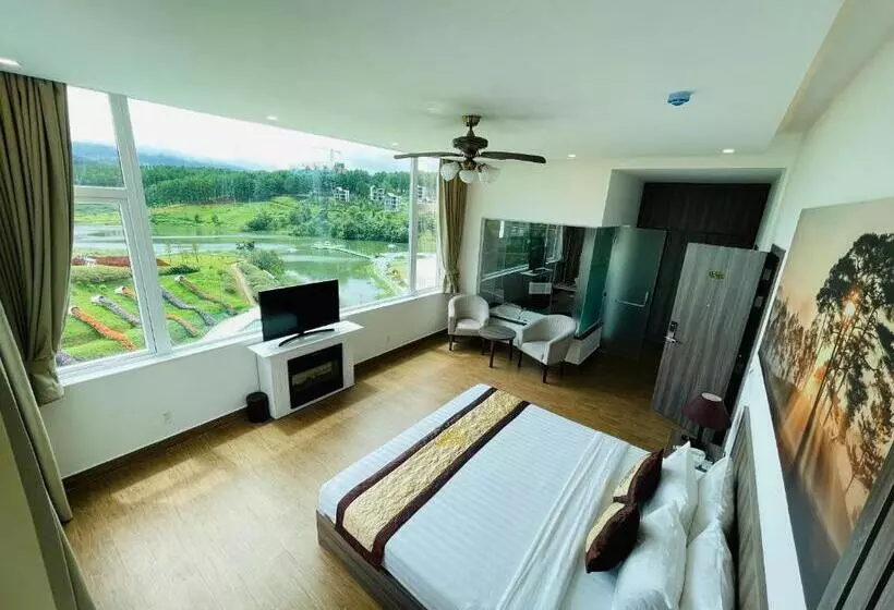 هتل Dalat Wonder  Resort
