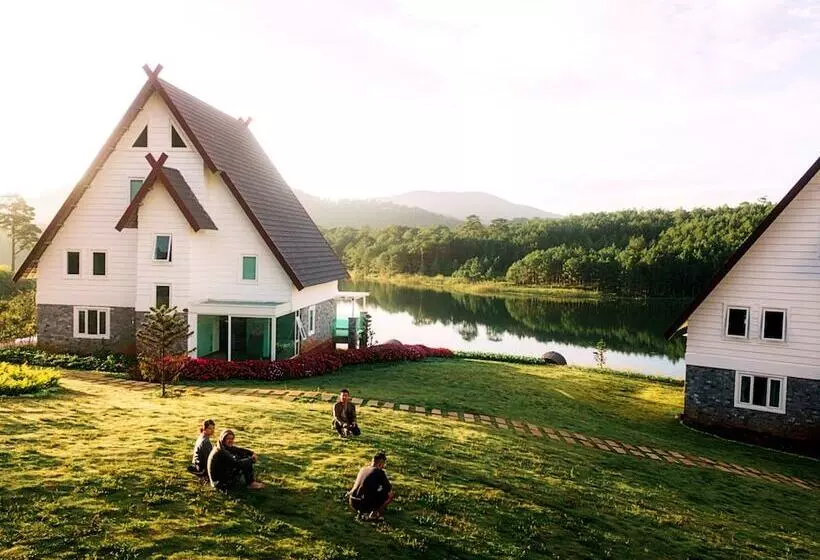 هتل Dalat Wonder  Resort