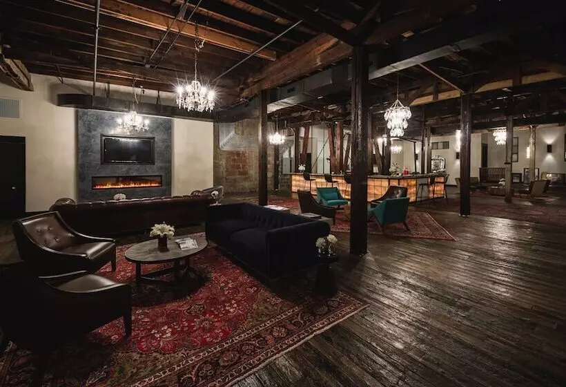 ホテル Gunrunner Boutique