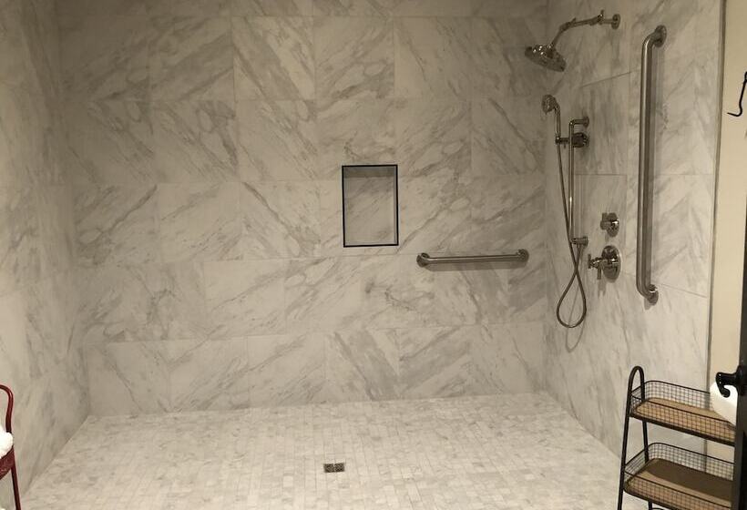 בית מלון כפרי Gunrunner Boutique