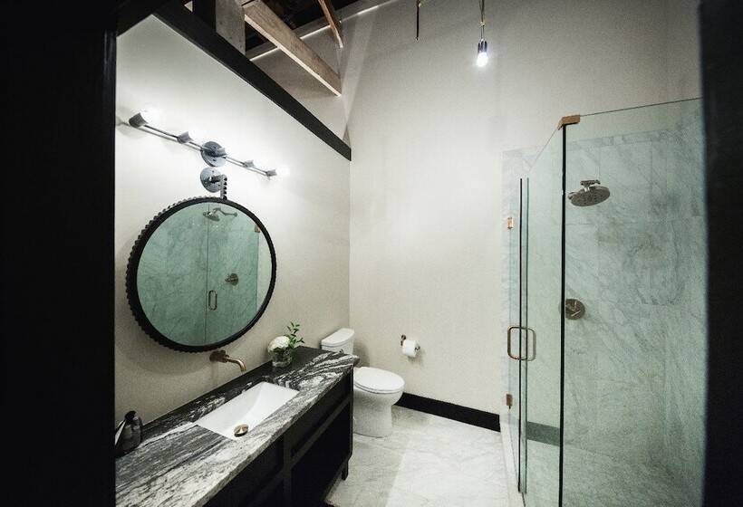 בית מלון כפרי Gunrunner Boutique