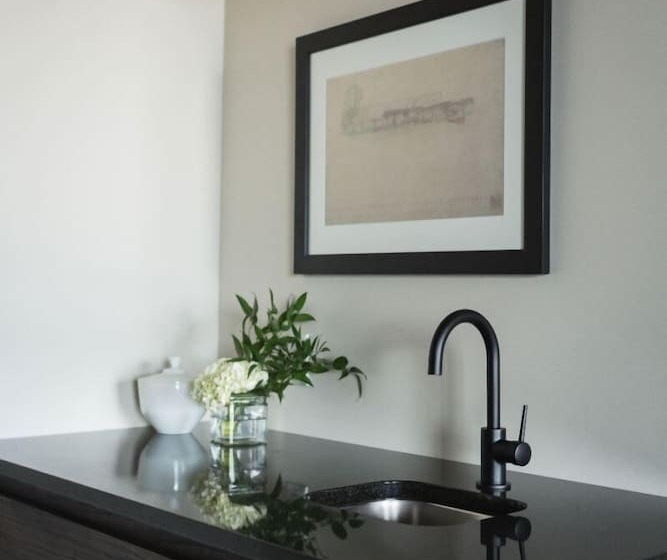 בית מלון כפרי Gunrunner Boutique