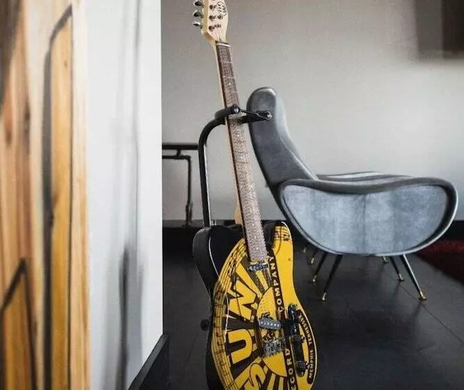 ホテル Gunrunner Boutique