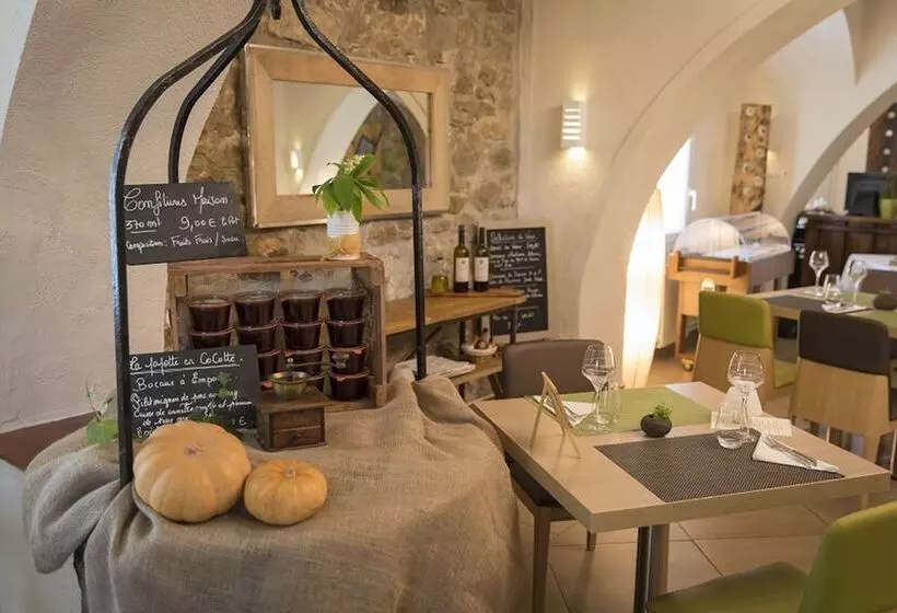 Hotelli Hôtel La Cauquière