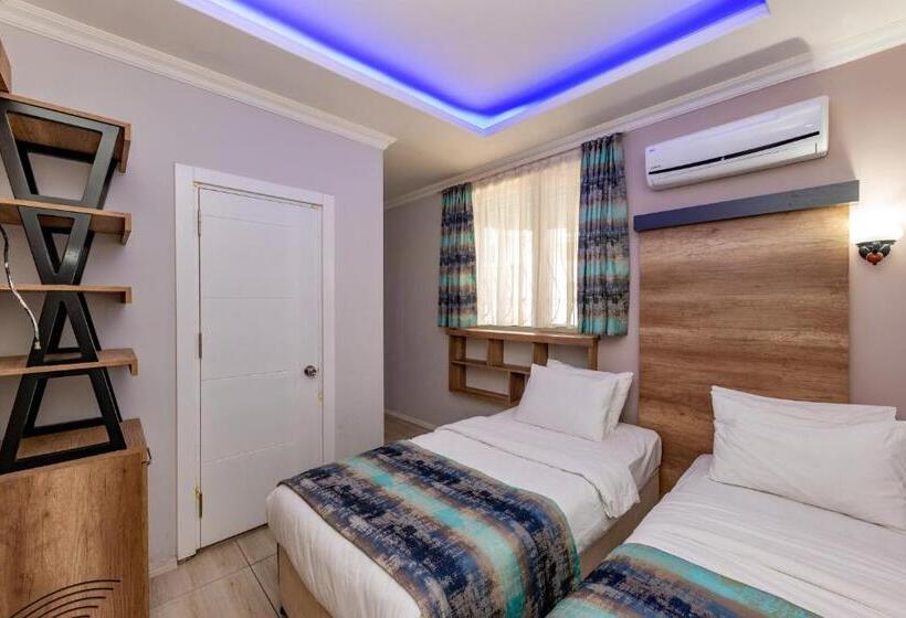 هتل Linda Expo Palace