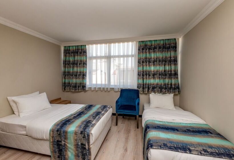 هتل Linda Expo Palace