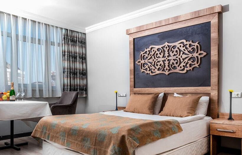 هتل Linda Expo Palace