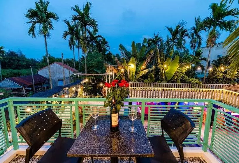 هتل Sunny Riverside Homestay