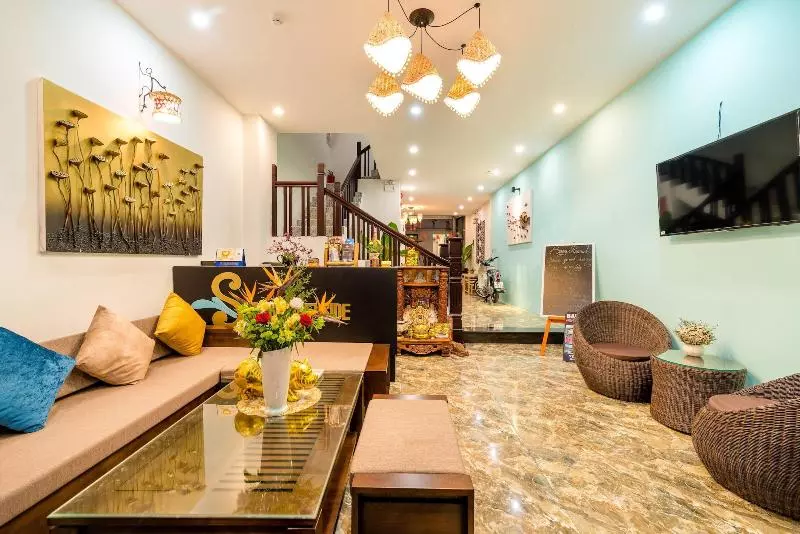هتل Sunny Riverside Homestay