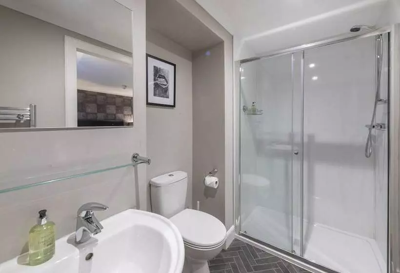 Hotelli The Allan Park