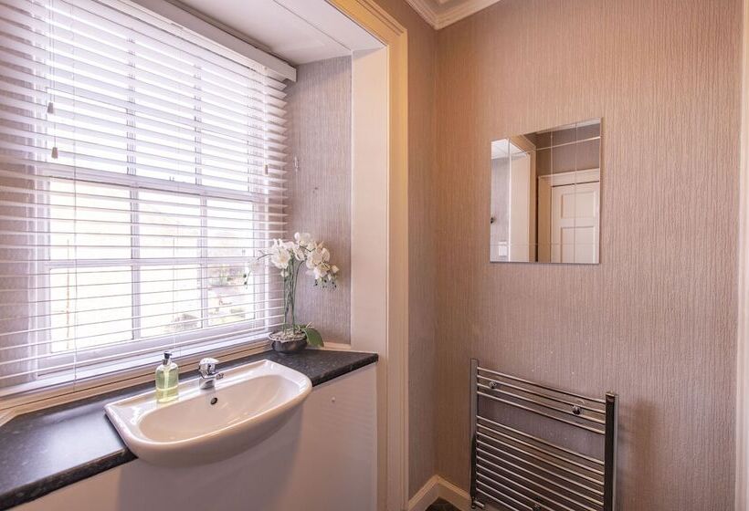 هتل The Allan Park