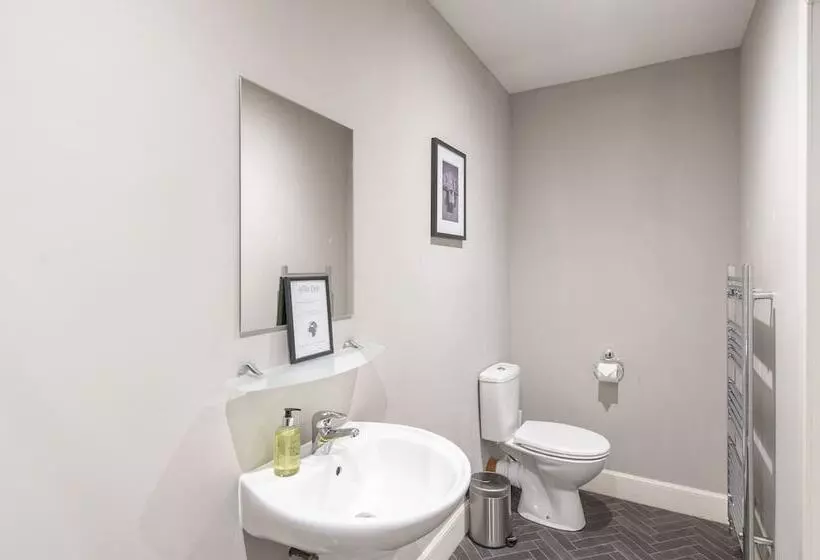 Hotelli The Allan Park