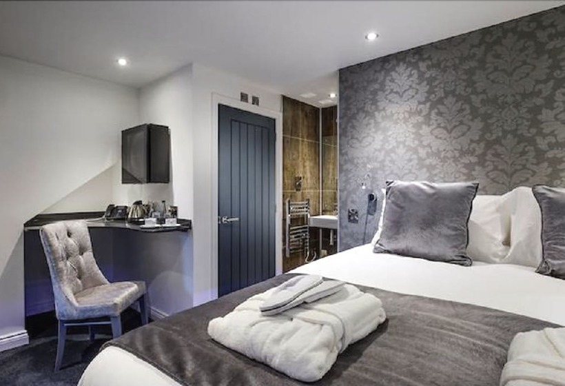 Отель The Country Park