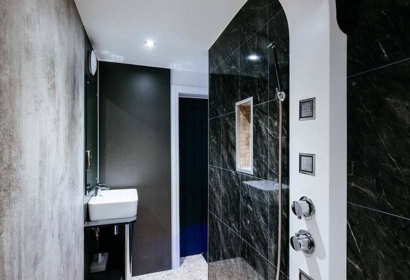 Отель The Country Park