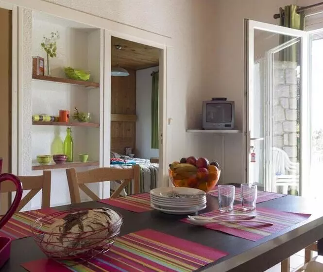 Hotelli Vvf Haute Loire Haute Ardèche, Tence