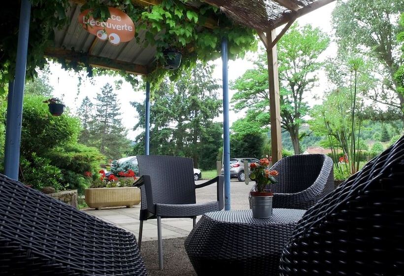 Hotel Vvf Les Gorges De L Allier, Lavoûte Chilhac