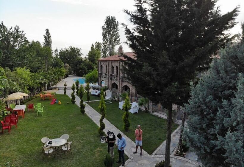 Manastirhan Thyke Butik Otel