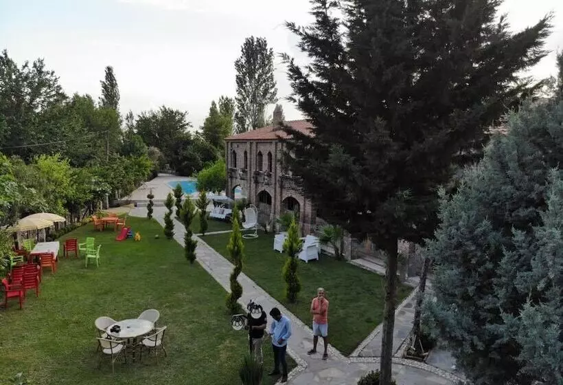 Manastirhan Thyke Butik Otel