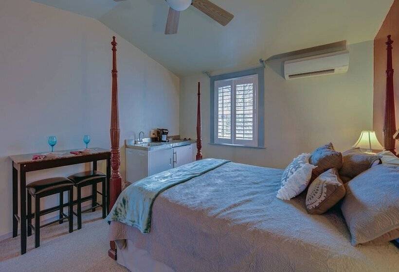 Panzió Carlisle Garden Suites