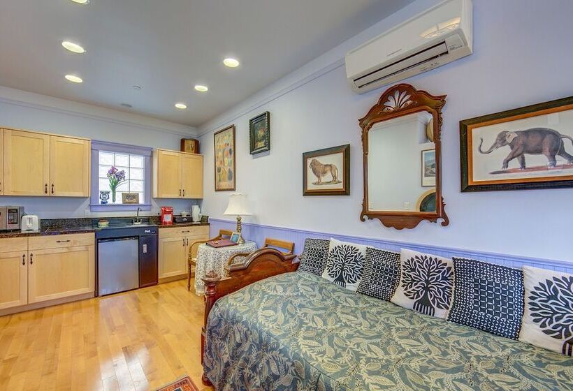 Panzió Carlisle Garden Suites