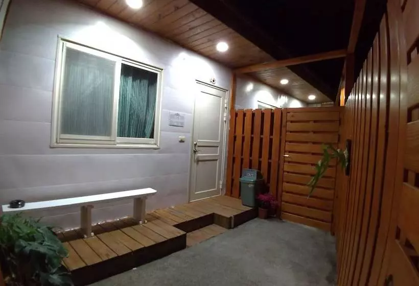پانسیون Kenting Love Cabin