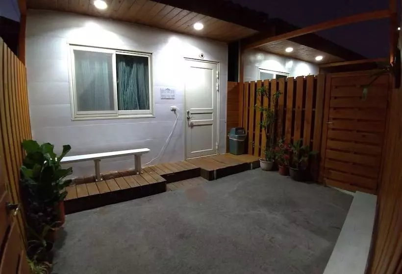 پانسیون Kenting Love Cabin