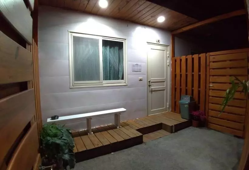 پانسیون Kenting Love Cabin