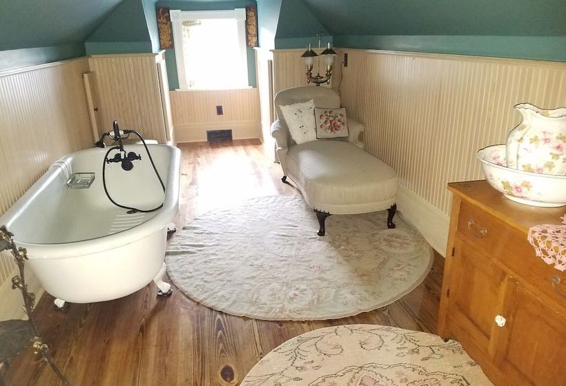 The Marie Bed And Breakfast