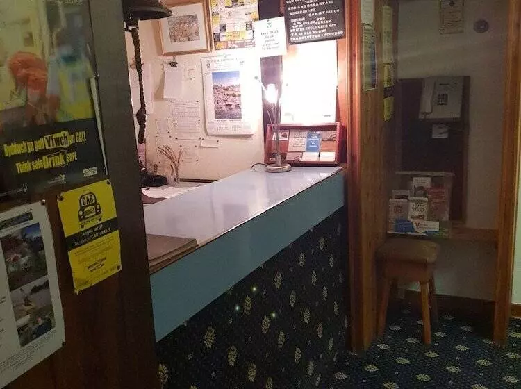 Aamiaismajoitus (B&B) Old Priory Guest House