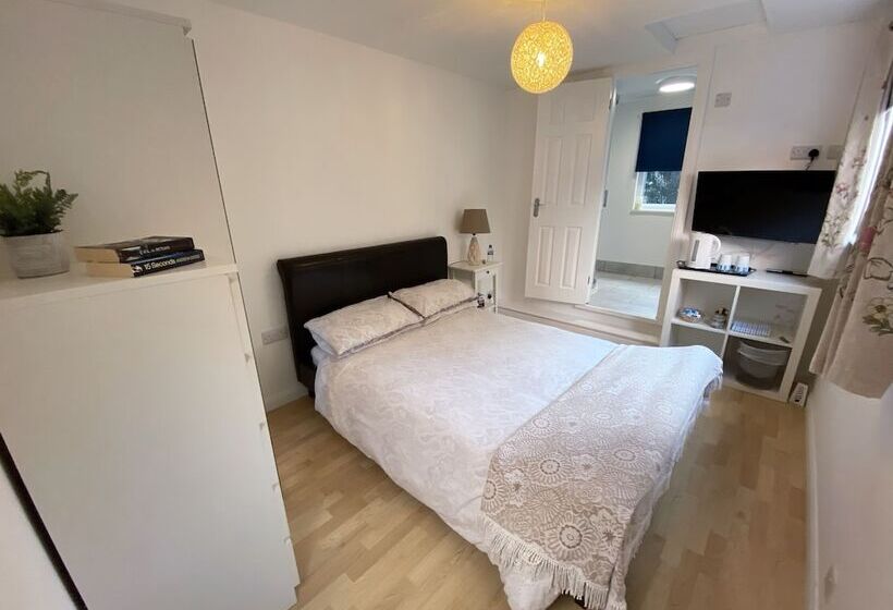 住宿加早餐  The Rose Cottage Inn