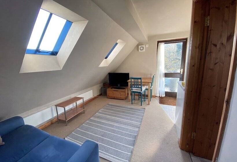 住宿加早餐  The Rose Cottage Inn