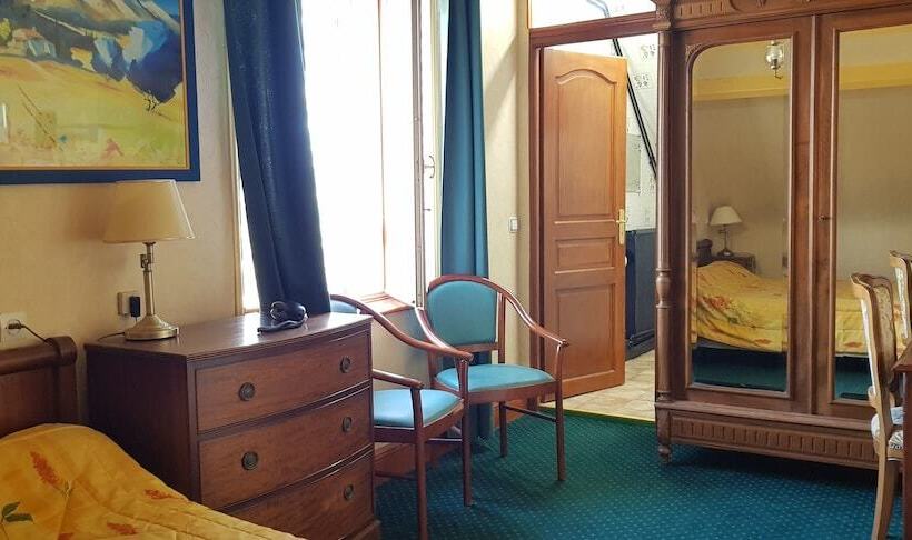 Hotel Hôtel Louise De La Vallière