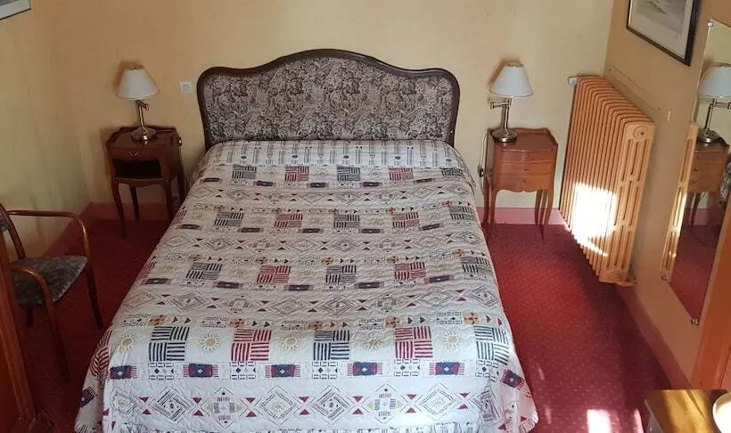 ホテル Hôtel Louise De La Vallière